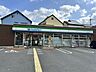 周辺：ファミリーマート東大阪箱殿町店 80m