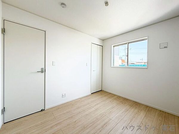 洋室を拡大表示