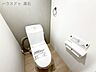 トイレ：清潔感のある温水洗浄便座付きトイレ。快適にご利用いただけます