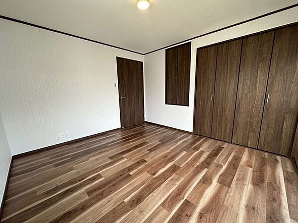 洋室を拡大表示