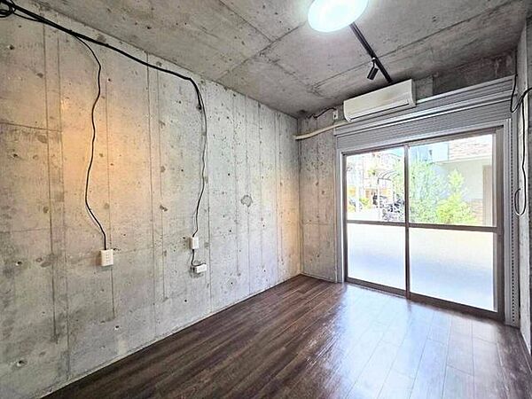 洋室を拡大表示