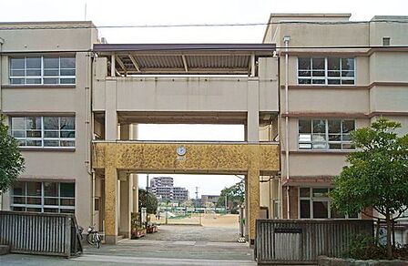 熊本市立 京陵中学校 470m