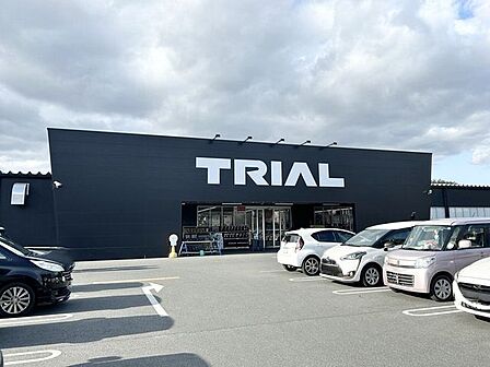 メガセンタートライアル上熊本店 1060m