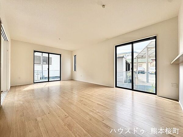 リビング/ダイニングを拡大表示