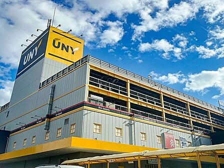 MEGAドン・キホーテUNY 東海通店激安の殿堂「ドン・キホーテ」を中心に、飲食店・薬局・整体など様々な専門店が揃う、大型ショッピングセンターです。 1090m