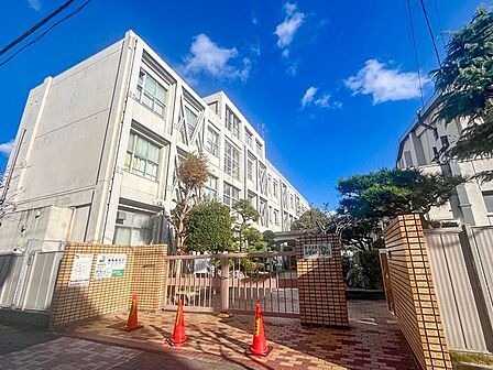 西築地小学校 630m