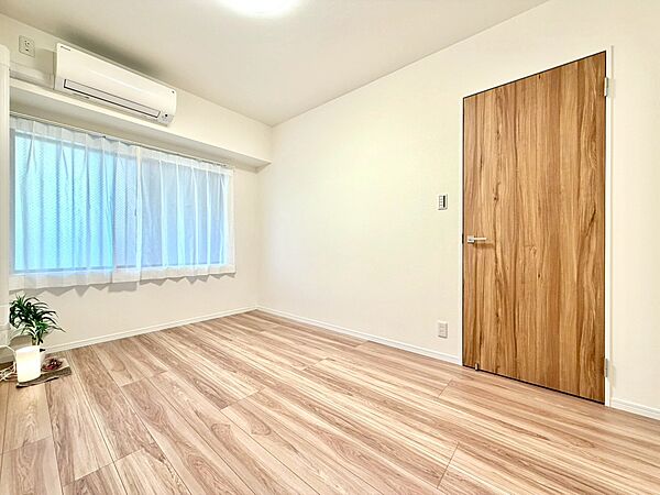 寝室を拡大表示