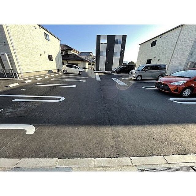 5 / 11