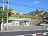 周辺：ファミリーマートまで550ｍです。