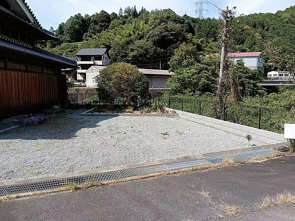 エントランスを拡大表示