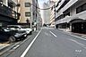 その他：敷地の南西側前面道路（南東側から）