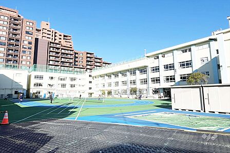 高南小学校[公立]の外観