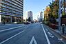 その他：敷地東側の前面道路