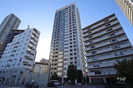 シティタワー上野池之端の外観(北東側から)