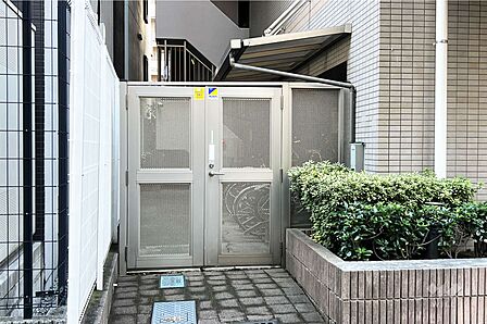 駐輪場の出入り口
