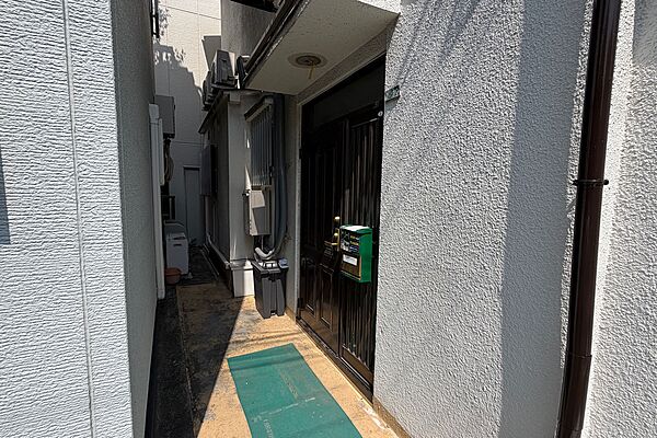 玄関を拡大表示