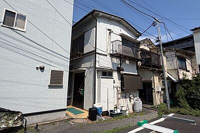 外観:物件の外観(西側から) 外観:物件の外観(西側から)