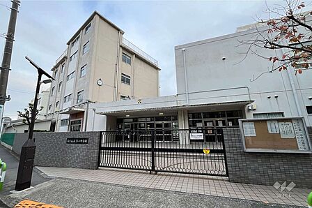 第一中学校[公立]の外観