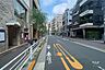その他：敷地の南西側前面道路（南東側から）