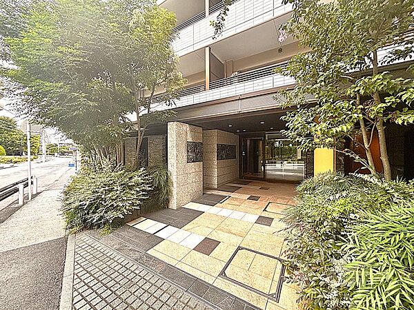 エントランスを拡大表示