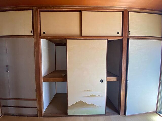 収納