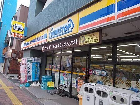 ミニストップ茗荷谷店（458m）