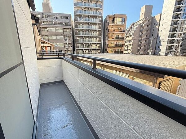 バルコニーを拡大表示