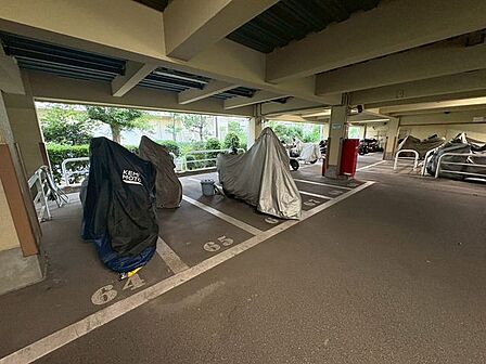 駐車場。※AI加工画像につき現状と異なります