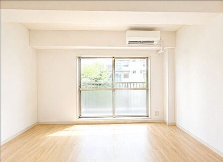 照明器具付き。※AI加工画像につき現状と異なります