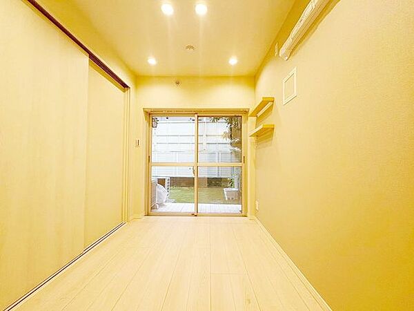 洋室を拡大表示