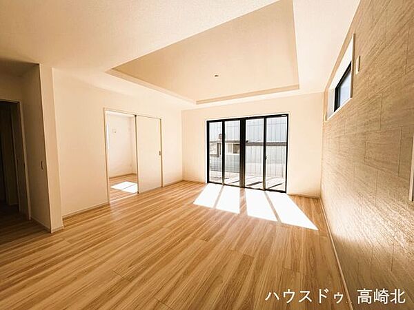 リビング/ダイニングを拡大表示