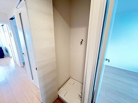 お天気を気にせずお洗濯ができ、室内干し可能です。