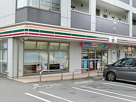 セブン-イレブン 横浜青葉総合庁舎前店まで約840m(徒歩11分)