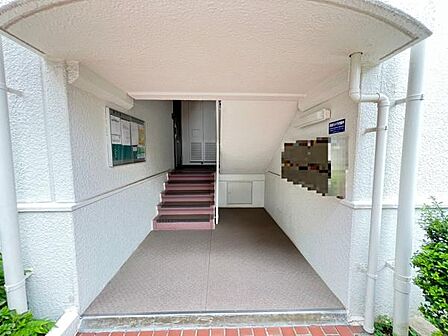 エントランスです。皆様やお客様をお出迎え致します。