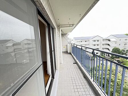 お洗濯ものを気持ち良く太陽の光で干せるのが嬉しいですね。