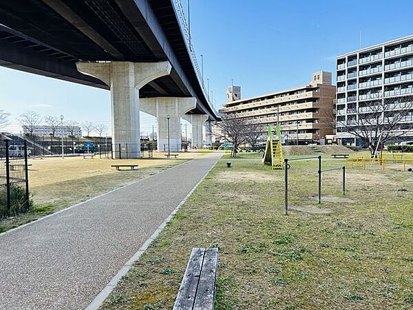 周辺を拡大表示