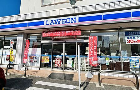 ローソン名神高速京都南インター店 540m