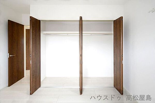 寝室を拡大表示