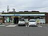 周辺：ファミリーマート伊賀ゆめが丘店 740m