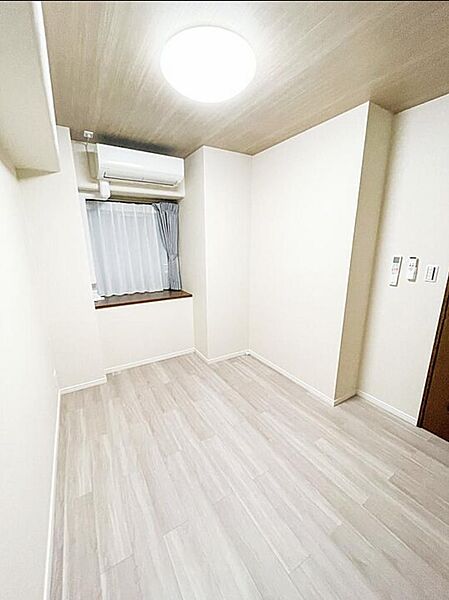 洋室を拡大表示