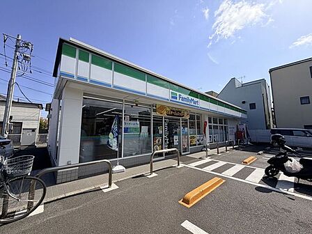 ファミリーマート サンズ相模台五丁目店 450m