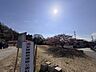 周辺：史跡勝坂遺跡公園教科書の中だけじゃない歴史を、子どもと一緒に体感できる史跡勝坂遺跡公園がそばにあります。「昔の人はここで何してたの？」??そんな会話が自然と生まれそうです。 420m