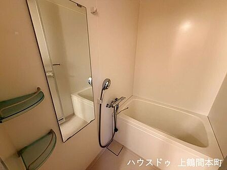 家族みんなが使いやすい、安心感のある浴室設備