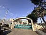 周辺：若松小学校若松小学校は「豊かな心で生き生きと活動する子の育成」を目標に掲げる学校です。創造力・想像力・総合力を柱に、自分から行動できる子どもの成長を全力で支えています。(公式HPより) 320m