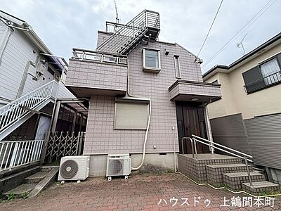 外観:落ち着いた住宅街に馴染む、穏やかな印象の外観 外観:落ち着いた住宅街に馴染む、穏やかな印象の外観