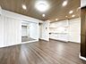 リビング/ダイニング：売主として累計10万戸以上の住宅をリフォームして販売してきた経験に基づき、一戸一戸、土地や建物に合わせてリフォームを行っています。ぜひとも現地でご確認ください。