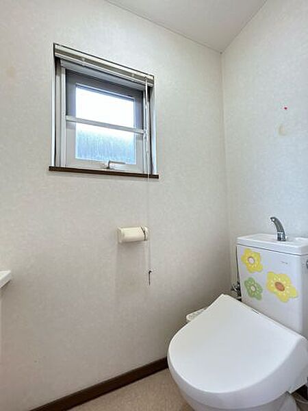 トイレを拡大表示