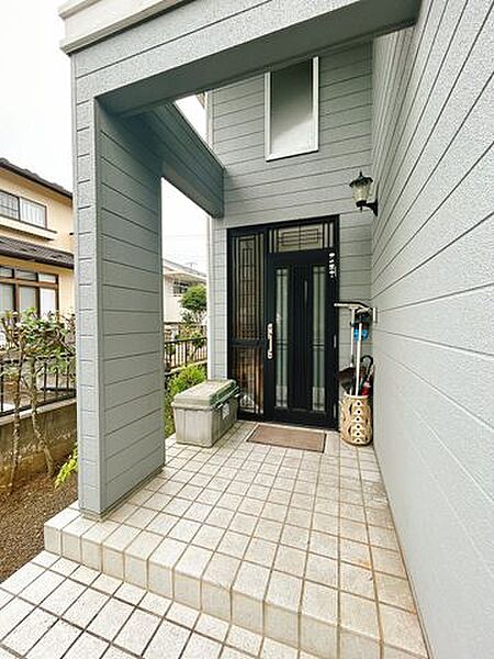 玄関を拡大表示