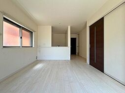 鈴鹿市白子2丁目:リビング