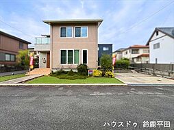 鈴鹿市鈴鹿ハイツ　駐車場